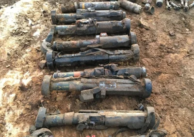 Roquettes dans un contexte de recherche UXO immergée
