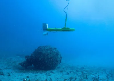 Sonar à balayage latéral pour diagnostic pyrotechnique subaquatique
